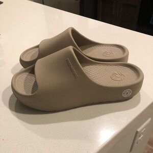 Freewaters Taupe Adult Cloud9 Vegan Slide Sandals Nude